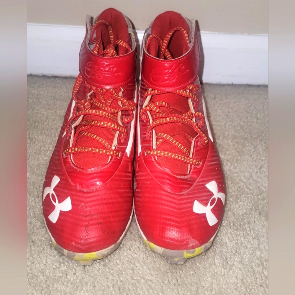 Under Armour Baseball Cleats Size 4.5y